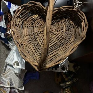 Rustic Heart-Shaped Wicker Basket - Brown